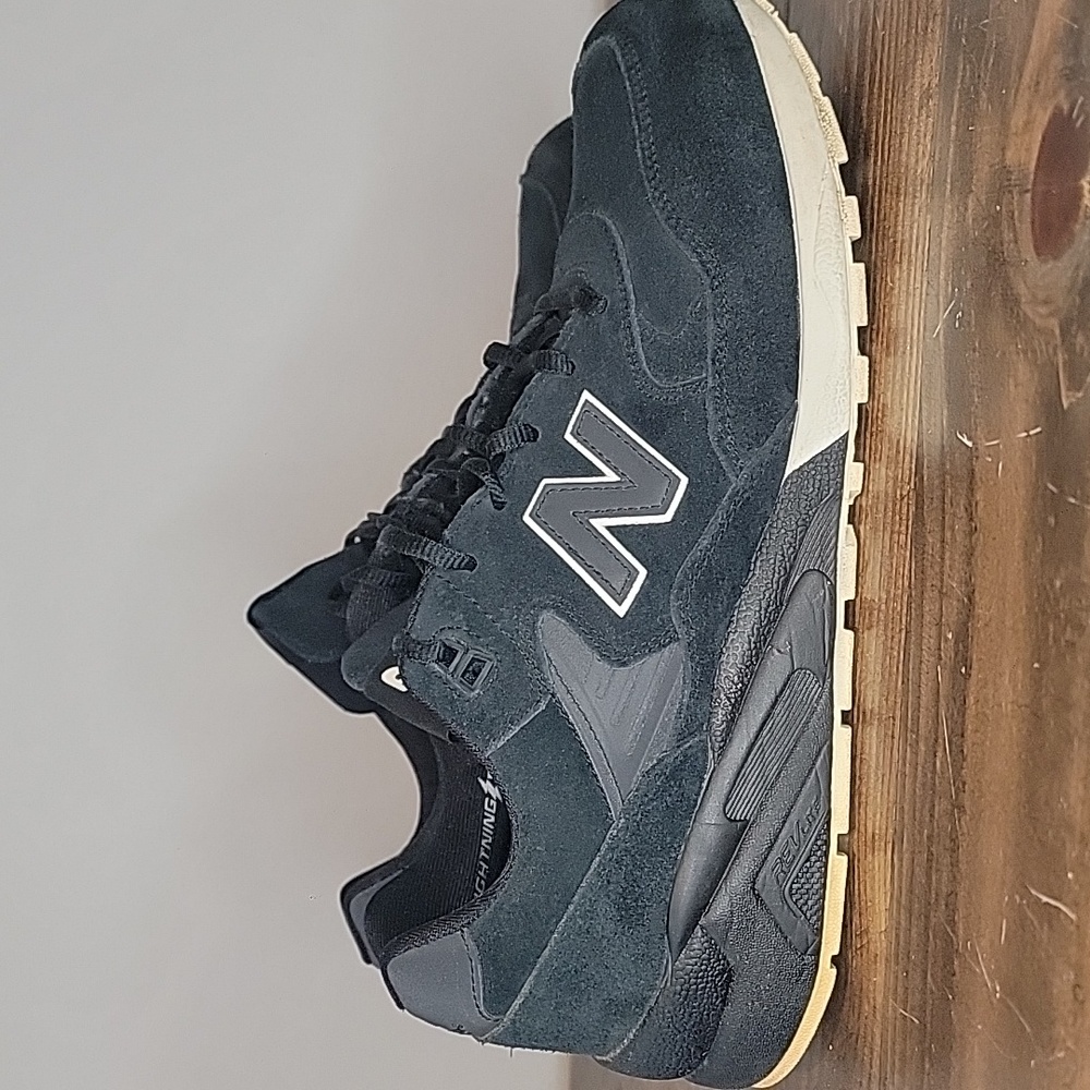 New Balance 580 Black Suede, EUC!! Mens 10.5 Style# MRT580BV RARE!! - Picture 3 of 9